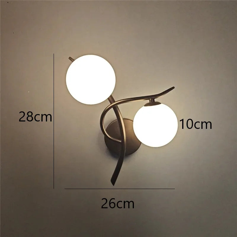 Lunara Lampada da Parete | Design Nordico a Doppio Globo LED