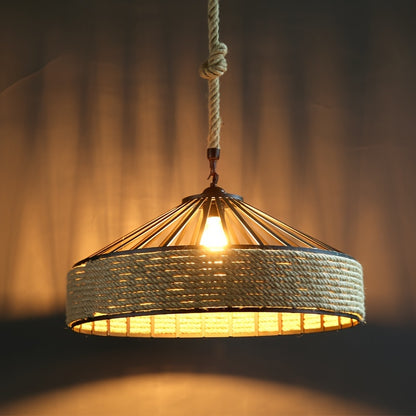 Rustikale Hängeleuchte aus Hanfseil | Vintage Bauernhaus-Deckenlampe