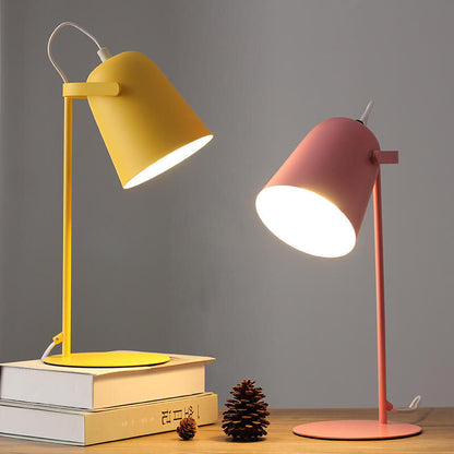 Lampada da scrivania LED in metallo nordico | Luce minimalista per lettura e studio