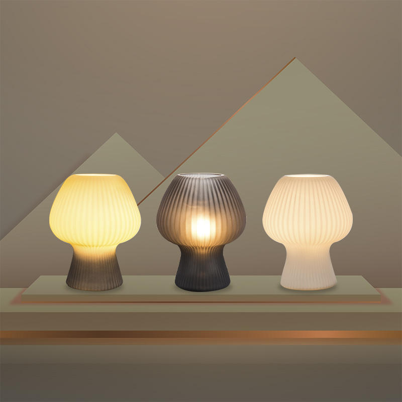 Vintage Nachttischlampe | Gerippte Glas-Pilzlampe