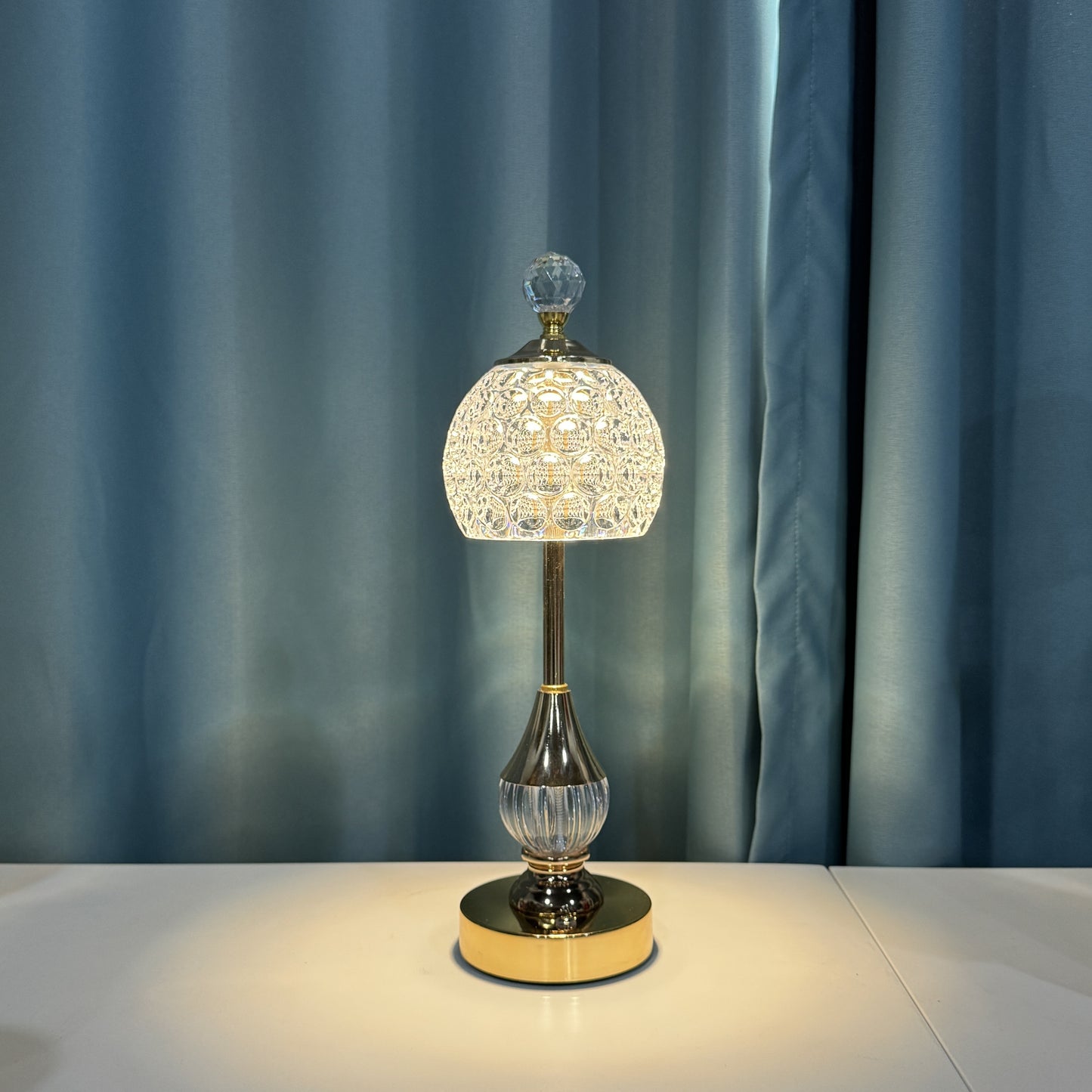 Crystal Touch Tischlampe | Wiederaufladbare LED-Nachttischlampe
