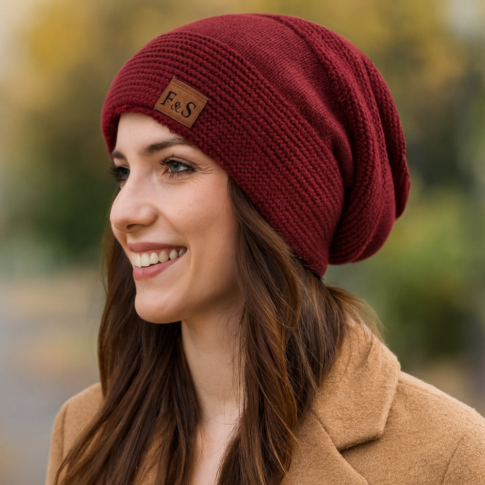 Gorro de Inverno em Malha com Forro de Acrílico Estilo Descaído