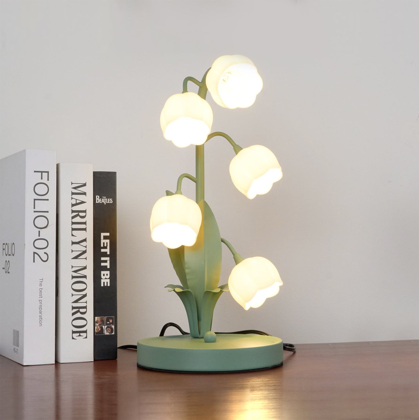 Candeeiro de Mesa Bell Orchid | Luz Interior Floral Elegante