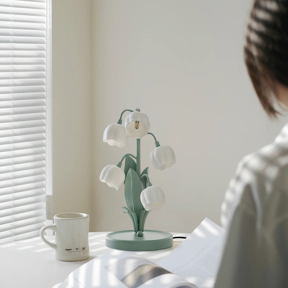 Candeeiro de Mesa Bell Orchid | Luz Interior Floral Elegante