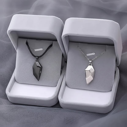 Collana Coppia Cuore Magnetico Set di Ciondoli con Elettrocardiogramma