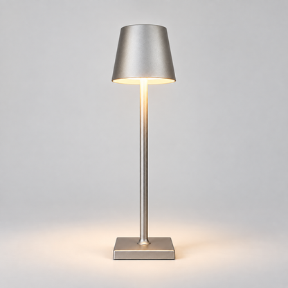 Lámpara de mesa LED inalámbrica regulable con base metálica táctil moderna