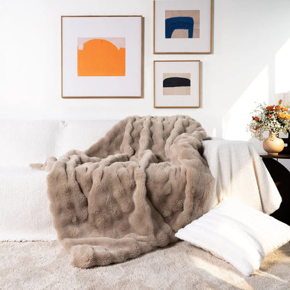 Coperta da lancio in pelliccia sintetica soffice e accogliente per divano e letto