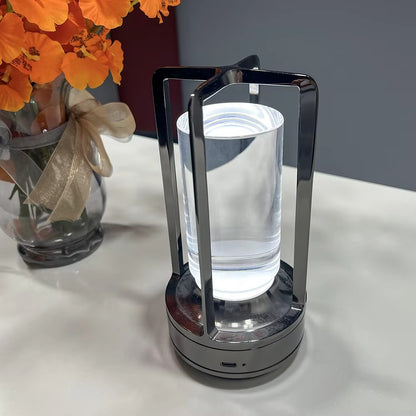 Lampada da tavolo moderna cilindro in metallo luce LED decorazione d'accento