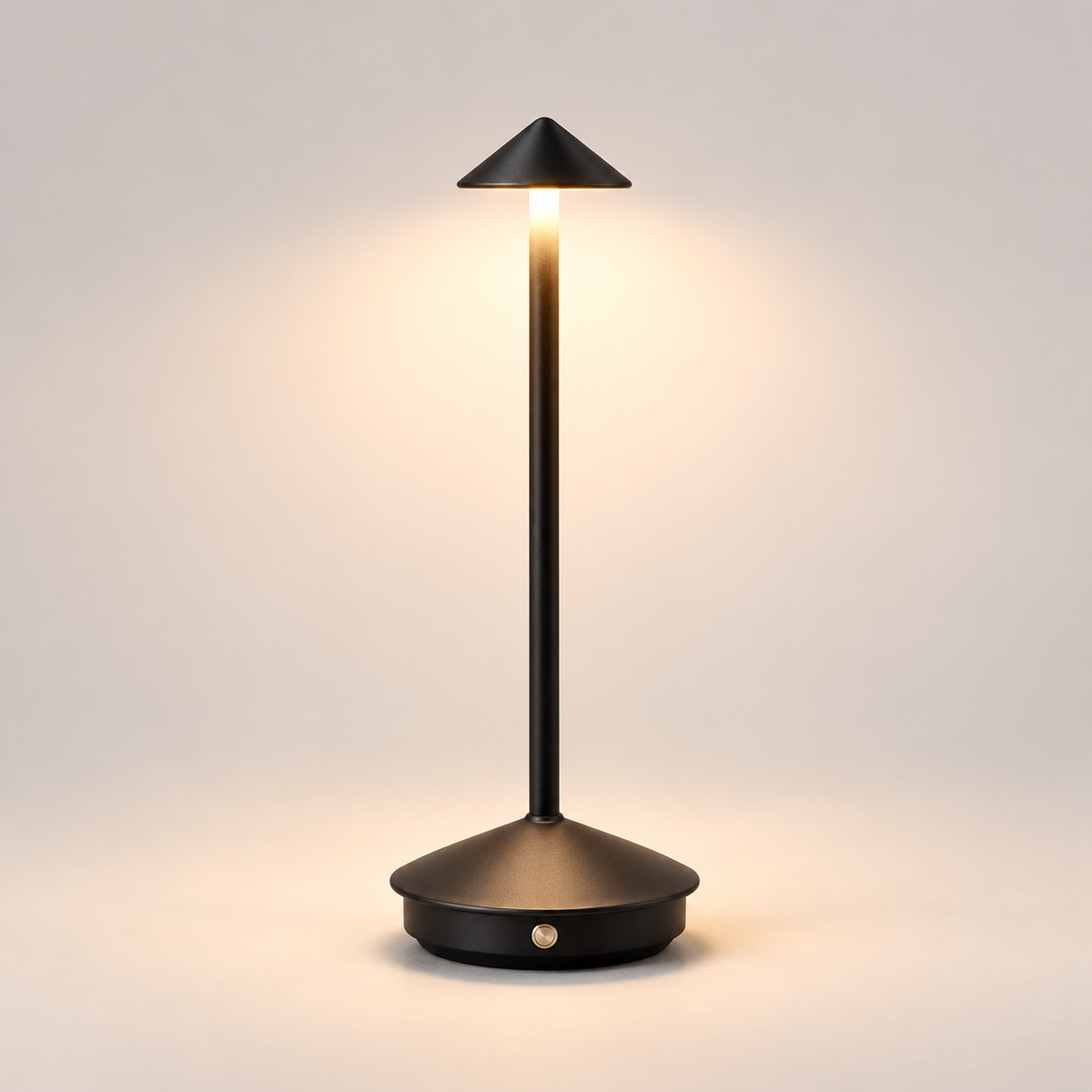 Moderne genopladelig vandtæt bordlampe med touchbetjening