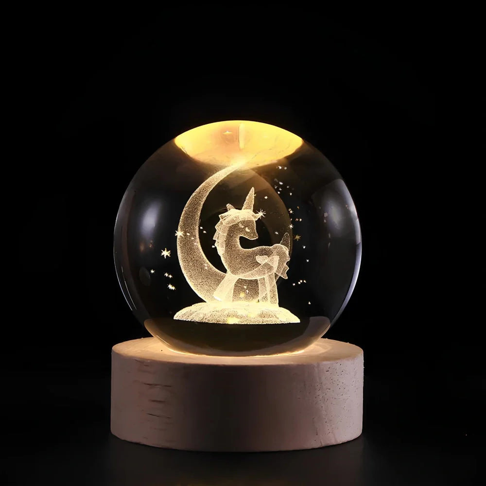 Natlampe Krystalkugle 3D Planet Indgraveret LED Bordlampe