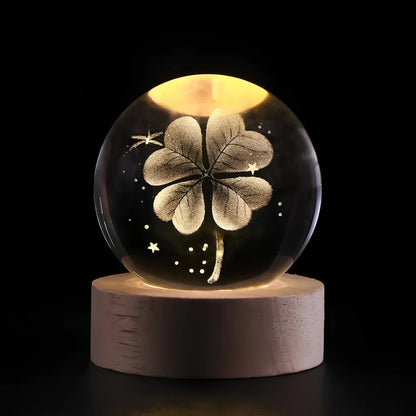 Natlampe Krystalkugle 3D Planet Indgraveret LED Bordlampe
