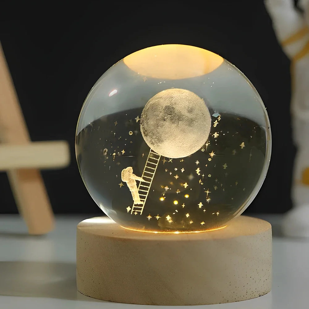 Natlampe Krystalkugle 3D Planet Indgraveret LED Bordlampe