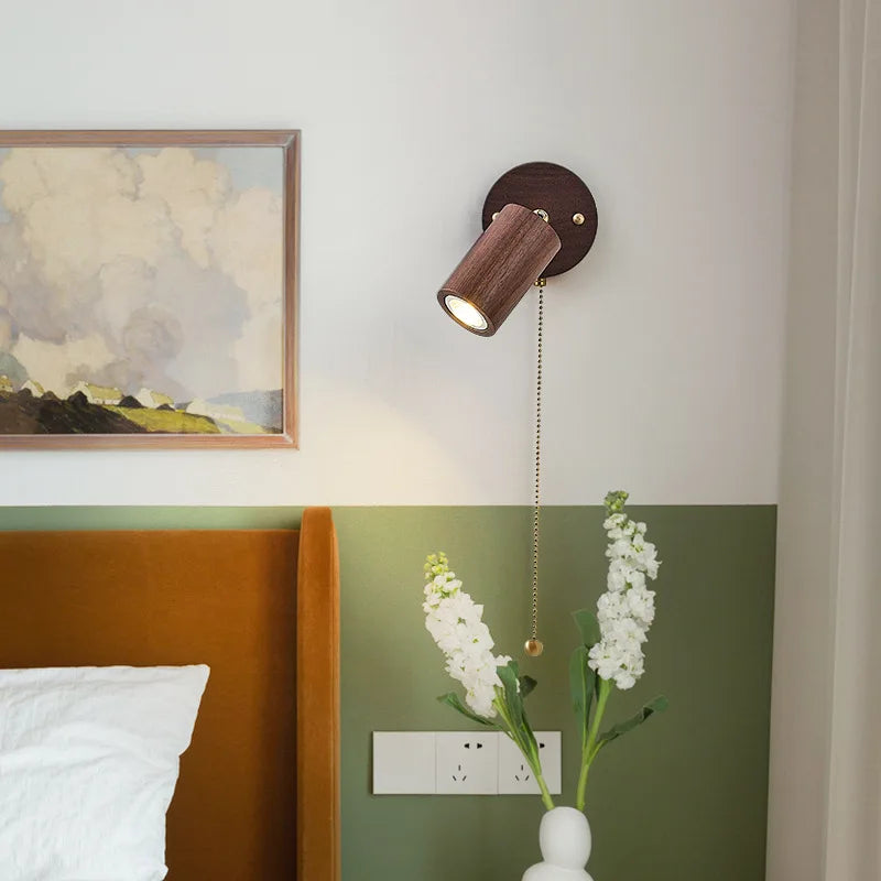 Arlo Væglampe | Retro Valnød LED-spotlight