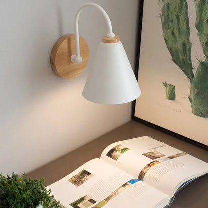 Nordic Beam | Lampada da parete scandinava in legno e ferro