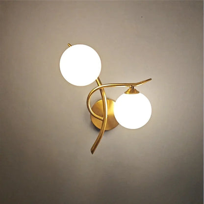 Lunara Lampada da Parete | Design Nordico a Doppio Globo LED