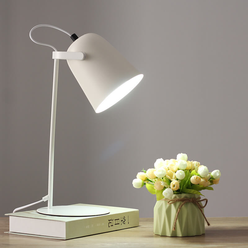 Lampada da scrivania LED in metallo nordico | Luce minimalista per lettura e studio