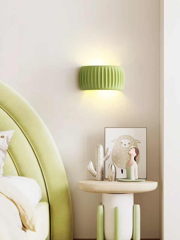 Lampada da parete in resina francese | Applique moderna testurizzata