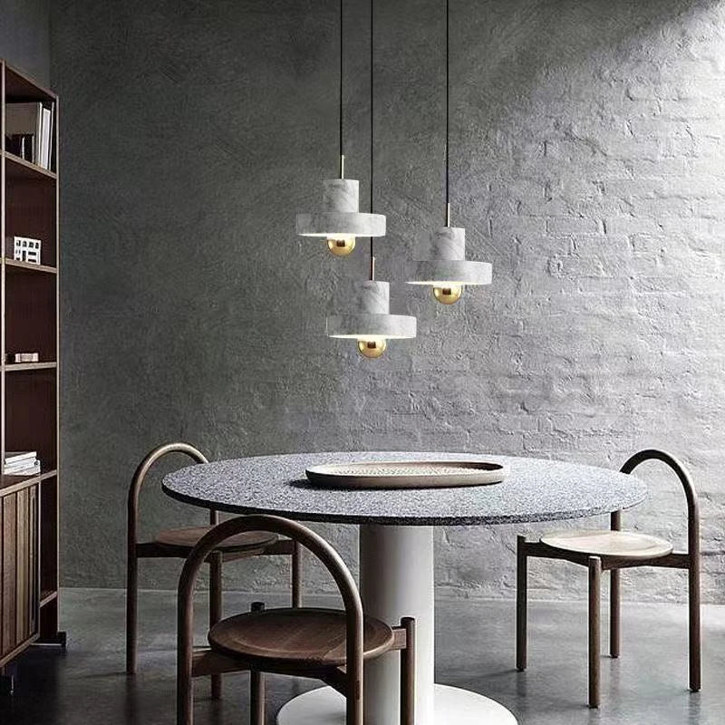 Marmor-Hängeleuchte | Postmodernes Design aus Naturstein