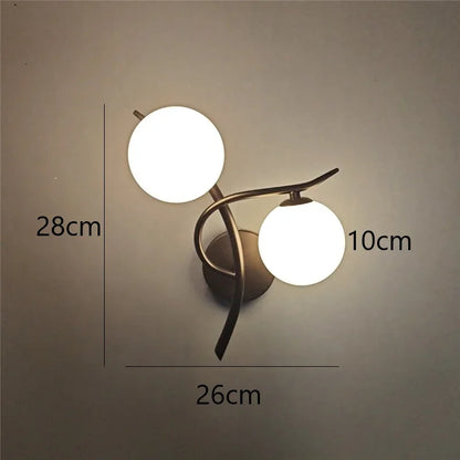 Lunara Lampada da Parete | Design Nordico a Doppio Globo LED
