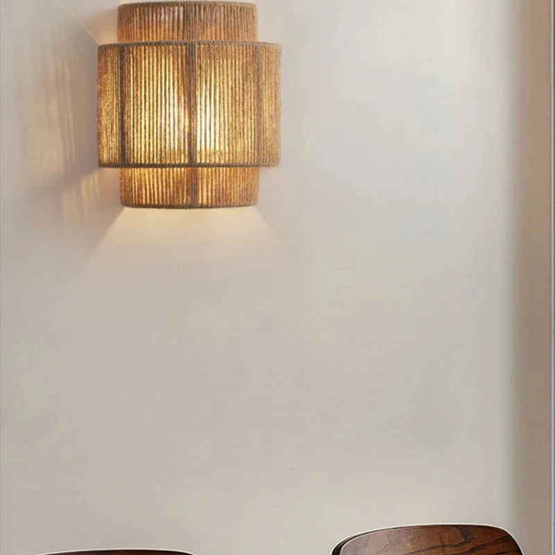 RattanGlow | Handgewebte Rattan-Wandlampe