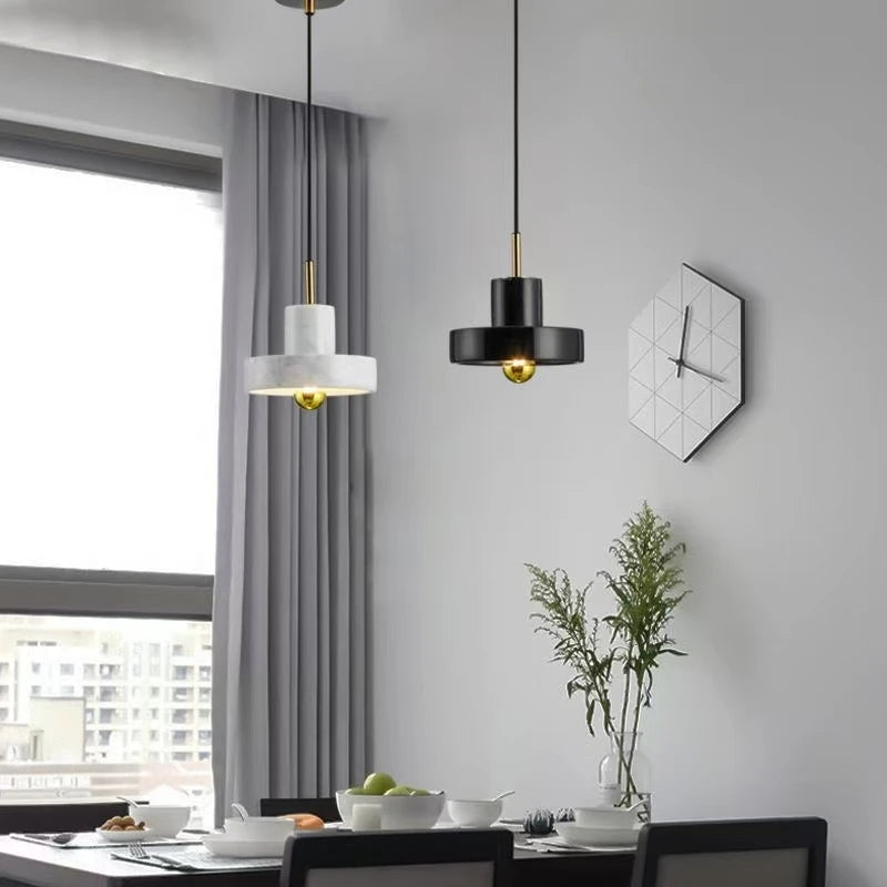 Marmor-Hängeleuchte | Postmodernes Design aus Naturstein