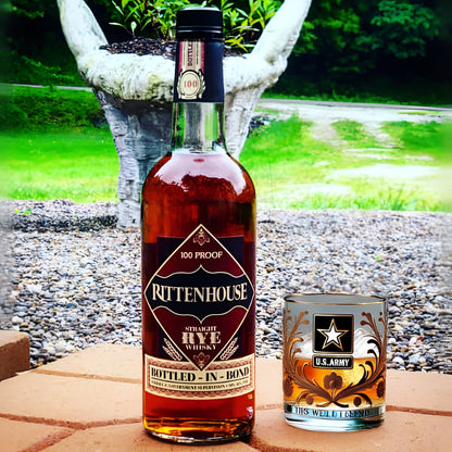 Bicchiere da Whisky Veterano Militare con Incisione Dorata per Esposizione e Bevande