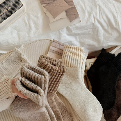 Calcetines de Invierno Tejidos Color Sólido Conjunto Casual para la Temporada de Otoño