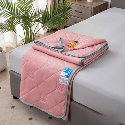 Cooling Blanket Summer Blanket Lightweight Breathable Design - Image 8