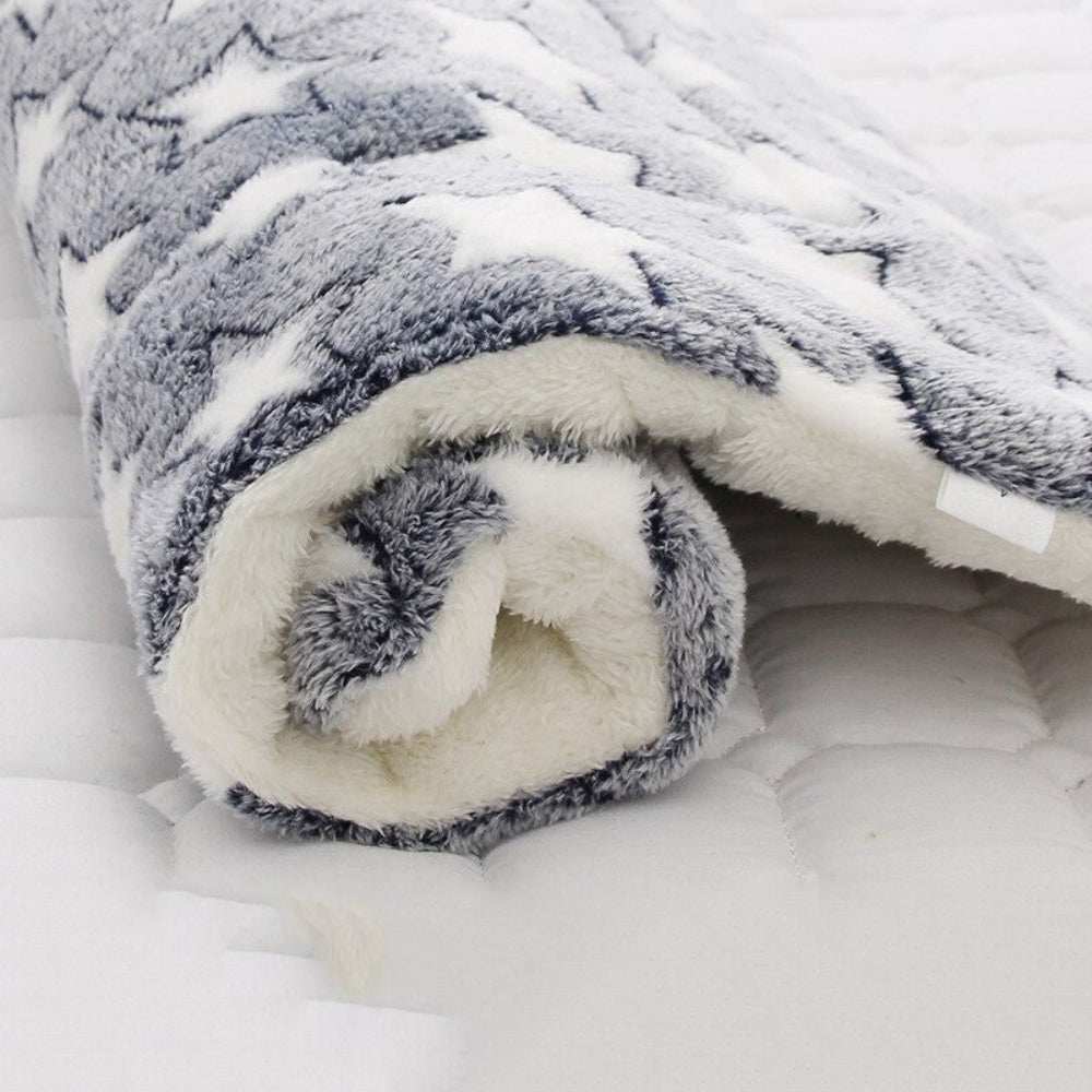 Dog Blanket Soft Plush Cozy Pet Throw Soft Blanket - Image 3