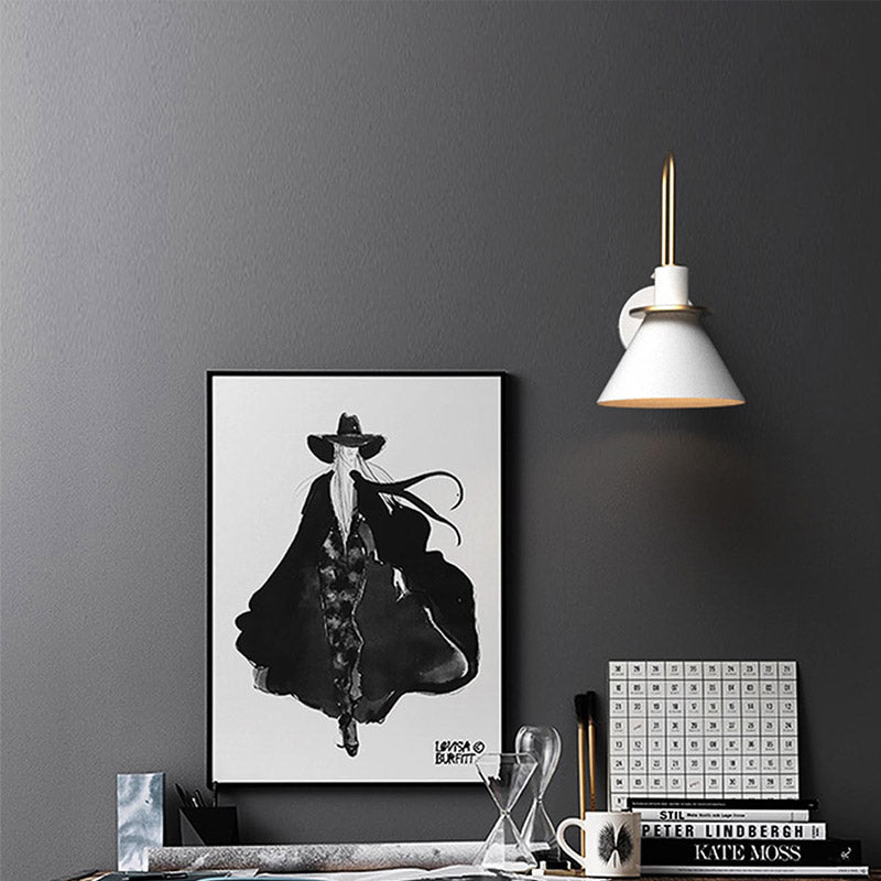Lampada da parete Mono | Lampada da parete in metallo postmoderna di Marco Bellini
