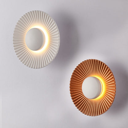 Hasna SunRay Wandleuchte | Modernes metallisches Sonnen-Design