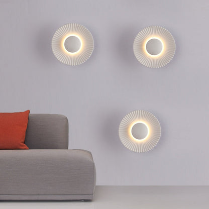 Hasna SunRay Wandleuchte | Modernes metallisches Sonnen-Design