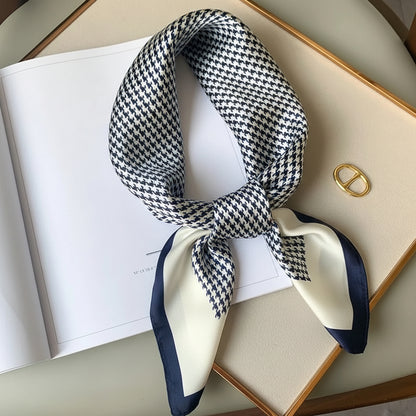 Women's Fashion Scarf Timeless Design - Image 9